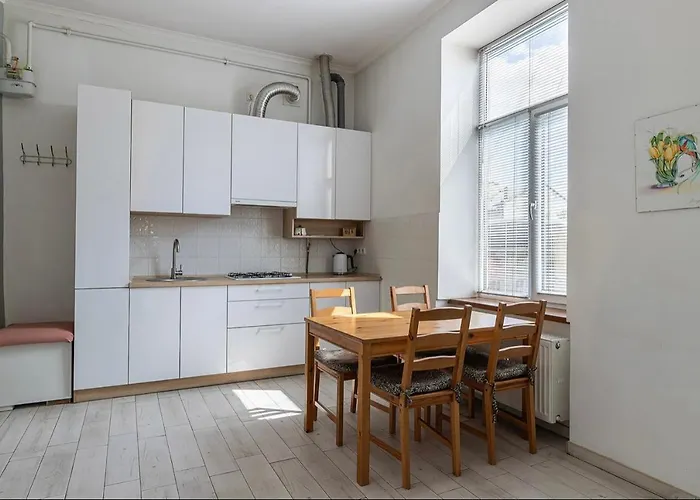 Апартаменты Vidfort куліша 4 *